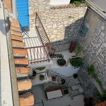 Hébergement de vacances Murter-sun Stone House *