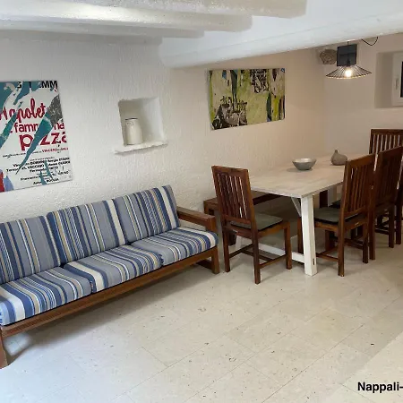 Murter-sun Stone House *