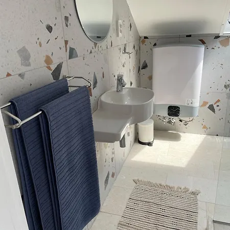 Murter-sun Stone House Hébergement de vacances *