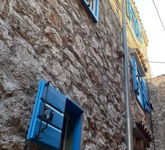 Murter-sun Stone House