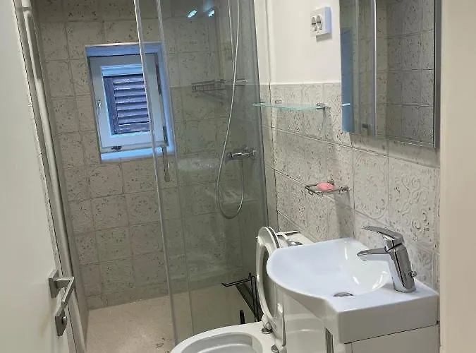 Murter-sun Stone House Ferienhaus