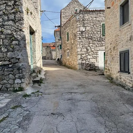 Murter-sun Stone House Ferienhaus