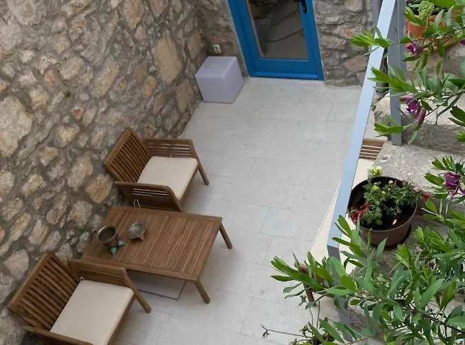 Murter-sun Stone House Дом отдыха Муртер