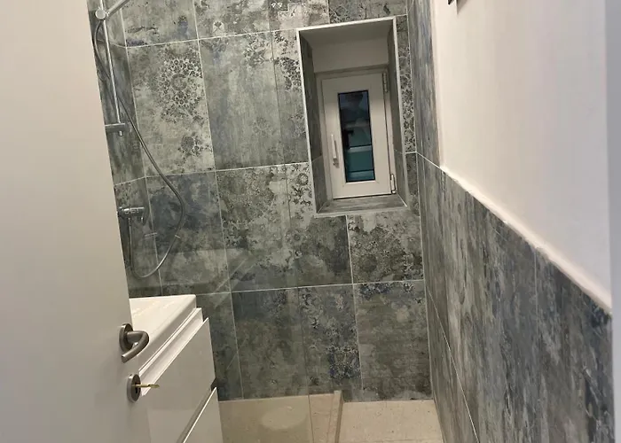 Дом отдыха Murter-sun Stone House *