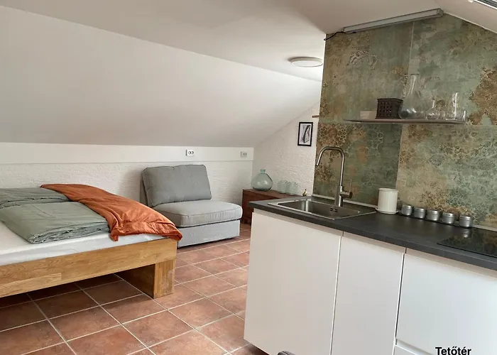 Murter-sun Stone House * Муртер